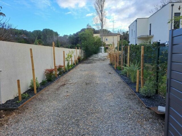 Jardin exotique, création de jardin, aménagement de jardin, paysagiste, paillage ardoise